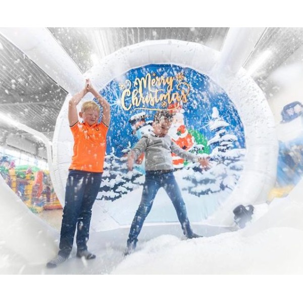 Snowglobe opblaasbaar Snowglobe opblaasbaar